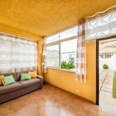 Casa Al Mare Con Parcheggio Privato E Veranda 펜션